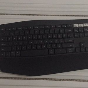 New wireless Logitech keyboard